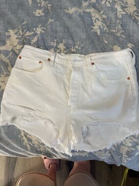 Levi's White High-Rise Frayed Hem Denim Shorts